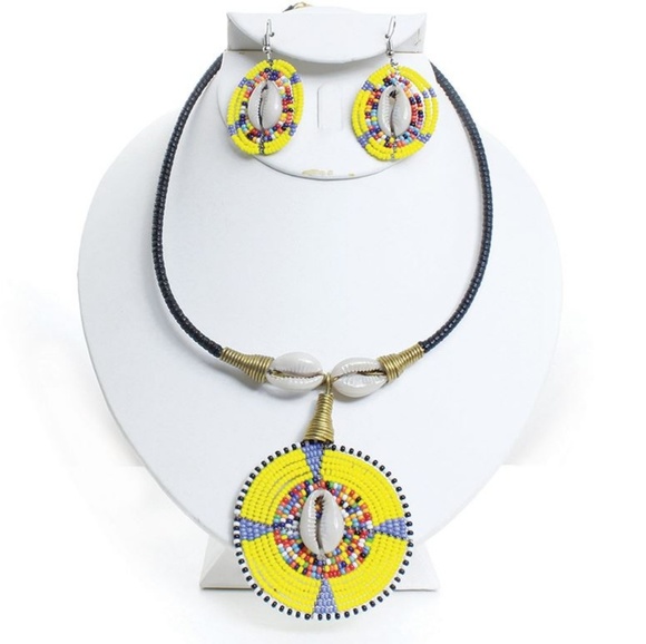 Handmade African Necklace Choker & Earring Set - Picture 2 of 2